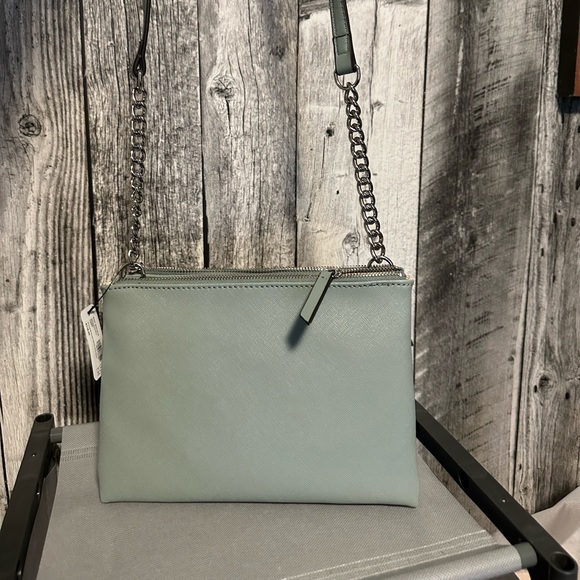 Green Guess mini purse - Picture 2 of 4